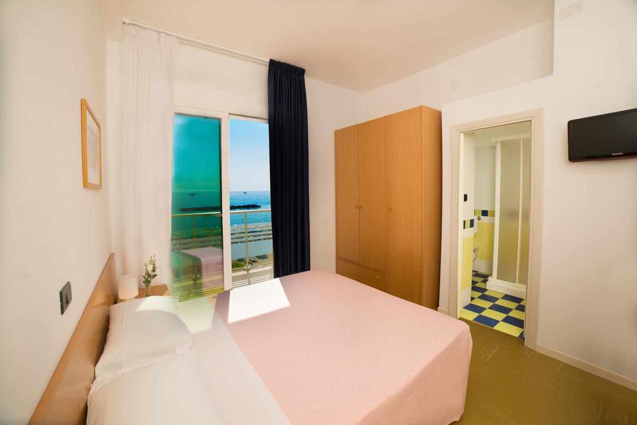 Hotel Ideal Cupra Marittima Exterior foto